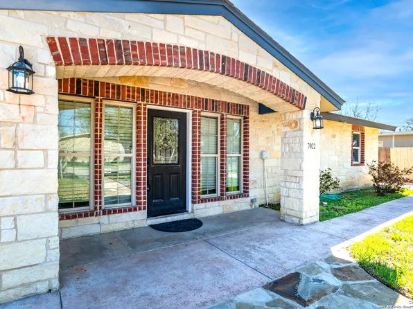 7022 CLEAR VALLEY DR, San Antonio, TX 78242