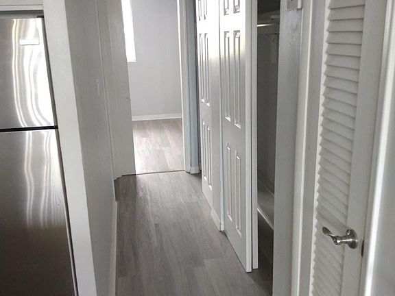 5th image of 208-494 S Atlantic Ave #208