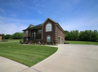 1283 Ambleside Ct, Clarksville, TN 37040