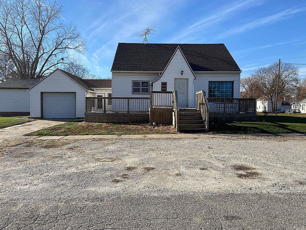 122 3rd St, Fontanelle, IA 50846 Zillow