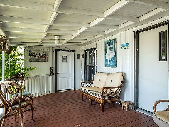 2nd image of 100 Tangerine Blvd Trailer 156