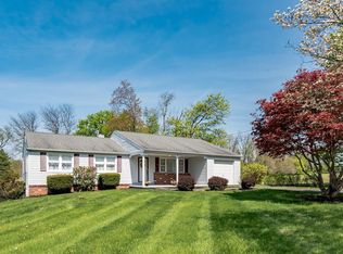 57 Driscoll Dr, Ivyland, PA 18974