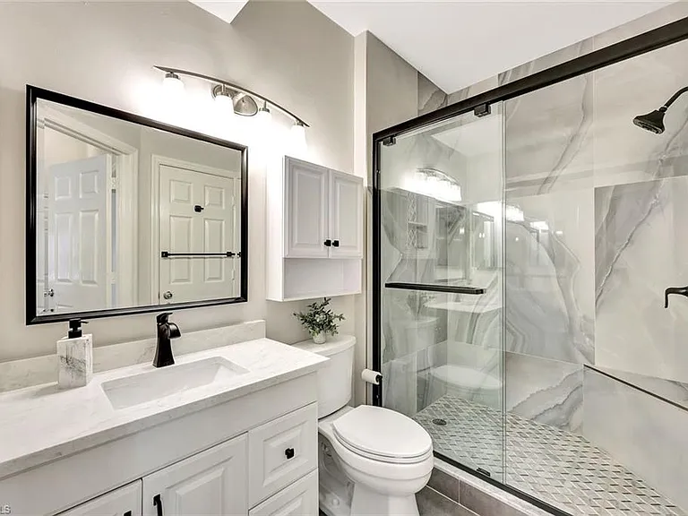 8228 Twelve Oaks Cir #323 — Photo 19