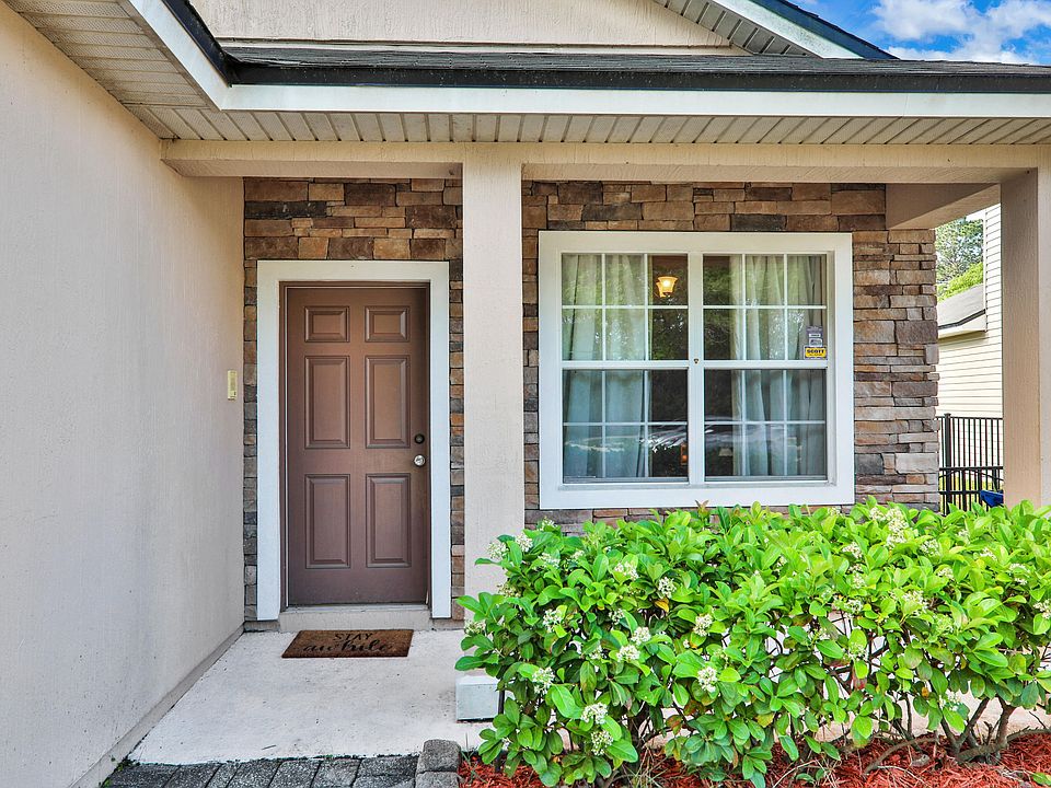 1st image of 11694 Alexandra Dr