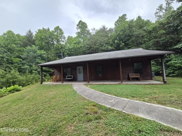 268 Burning Oaks Dr, Sevierville, TN 37876