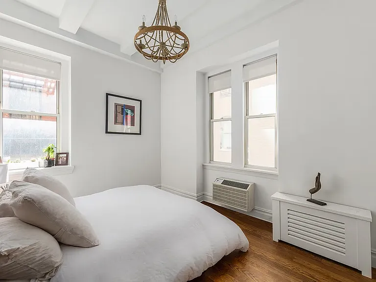 25 5th Ave #1H — Photo 4