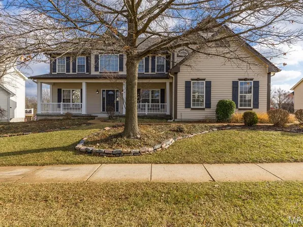 17635 Westhampton Woods Dr, Chesterfield, MO 63005