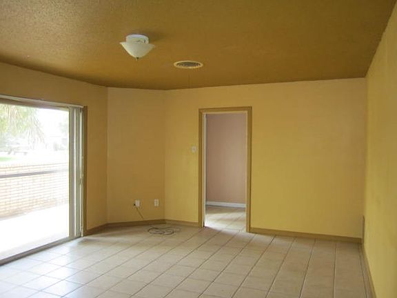 5th image of 3501 Drexel Ave