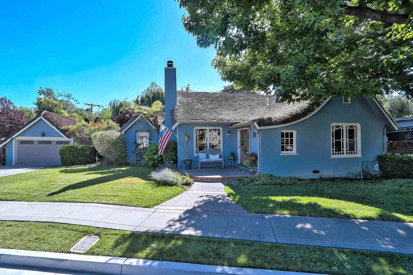 1624 Juanita Ave photo 1