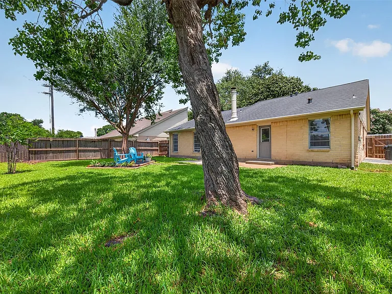 2450 Long Reach Dr — Photo 19