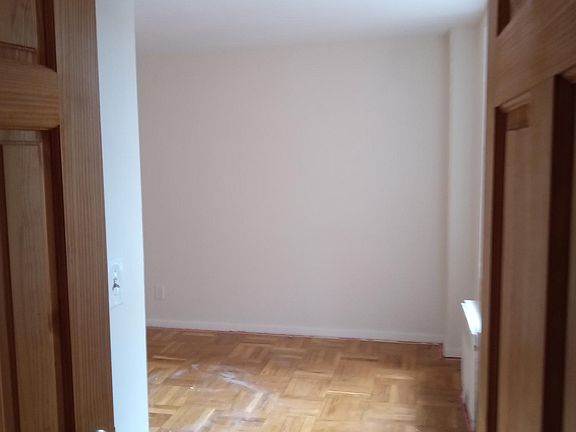 2nd image of 355BRONX River St #6B