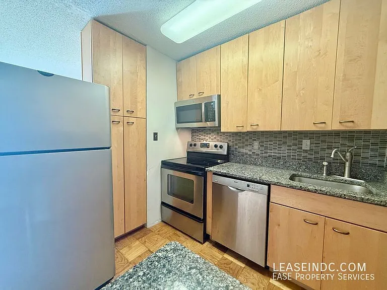 1816 New Hampshire Ave NW #202 — Photo 7