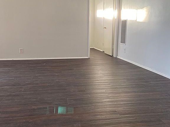 Livingroom to second bedroom