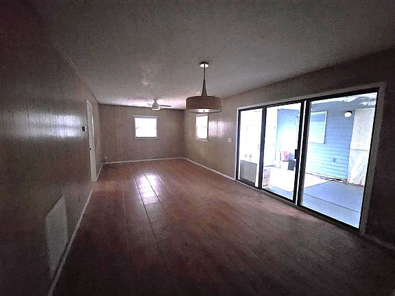 4th image of 2509B Holly Dr