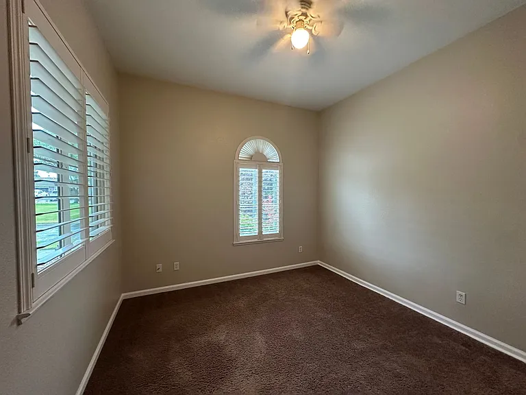 416 Farinelli Pkwy — Photo 15