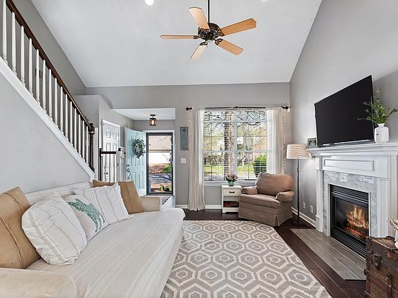 4th image of 9045 Tarrington Ln