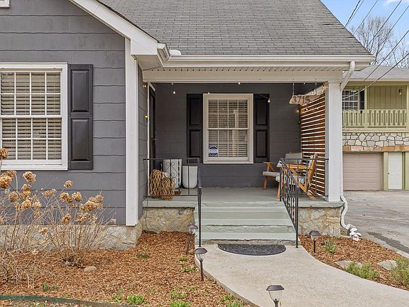 3rd image of 3715 Redding Rd