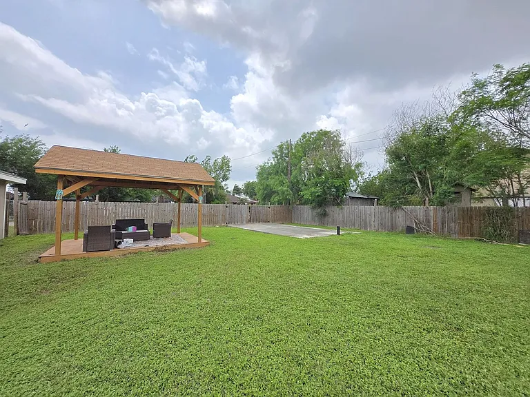 3818 Waterfall St — Photo 14