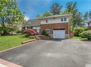 99 Westbury Ave, Plainview, NY 11803
