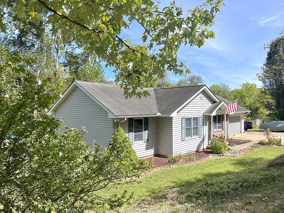 1st image of 60 Valley Dr