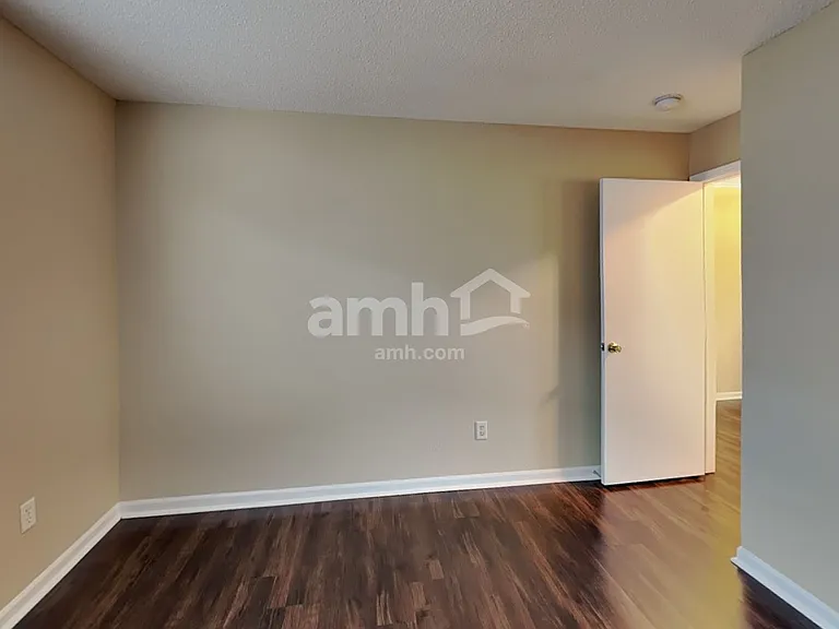 2265 Lakecrest Dr — Photo 16