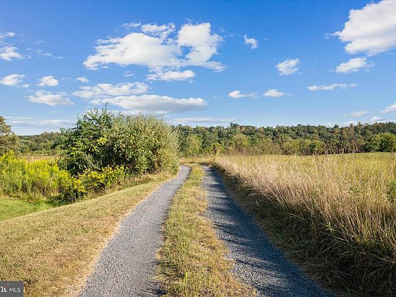 3rd image of Ridge Hollow Rd