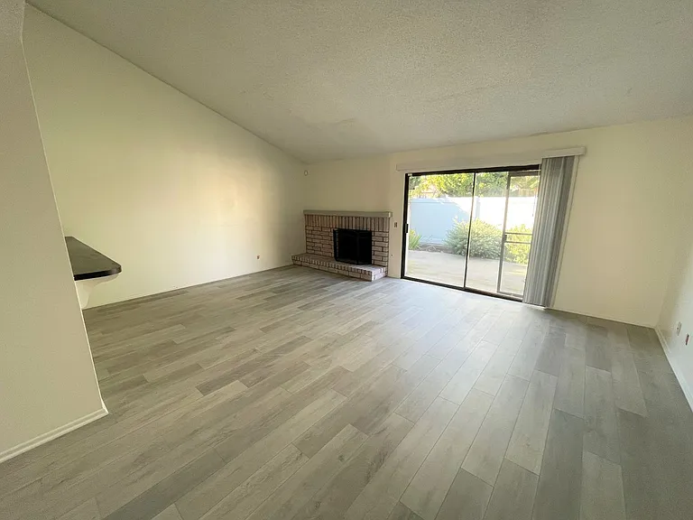 10428 Boulder Ct — Photo 3
