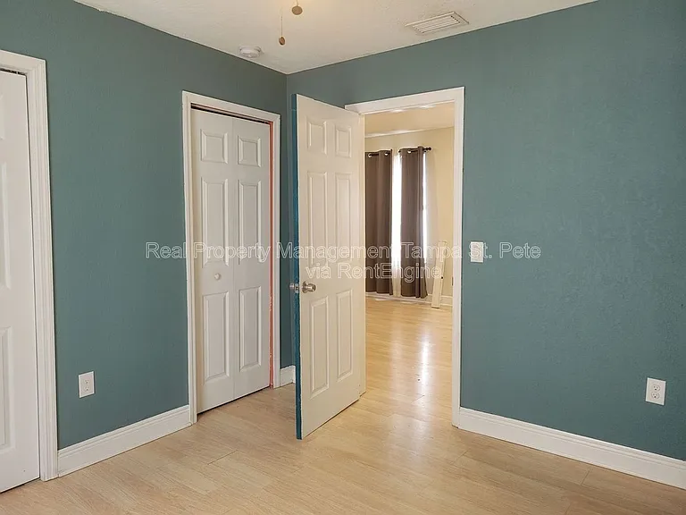 1711 E New Orleans Ave — Photo 20