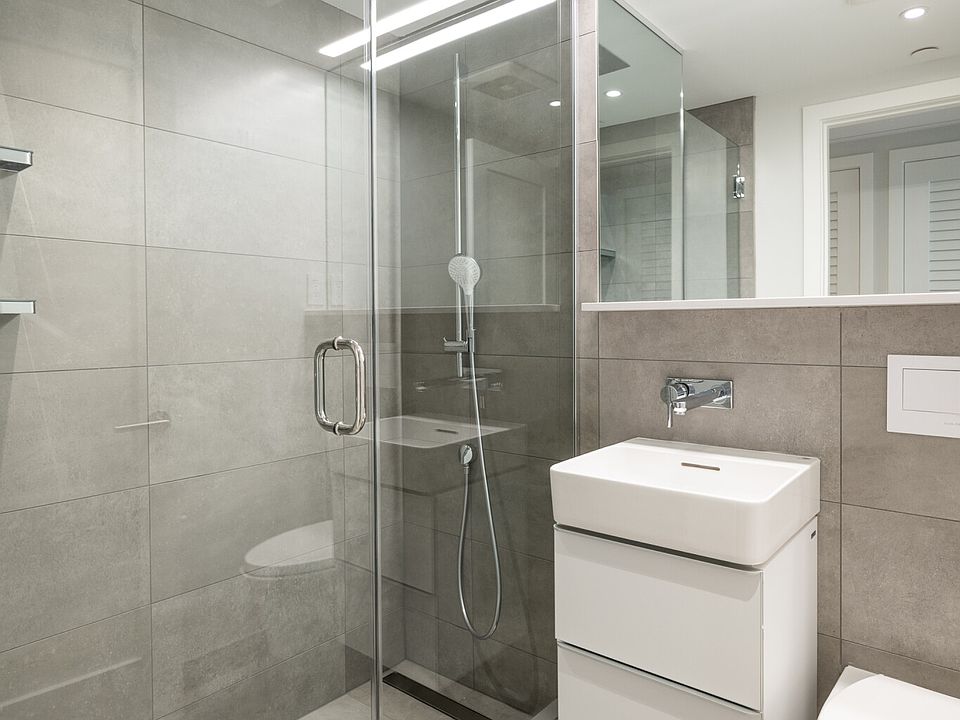 2nd image of 24 Commonwealth Ave APT 6