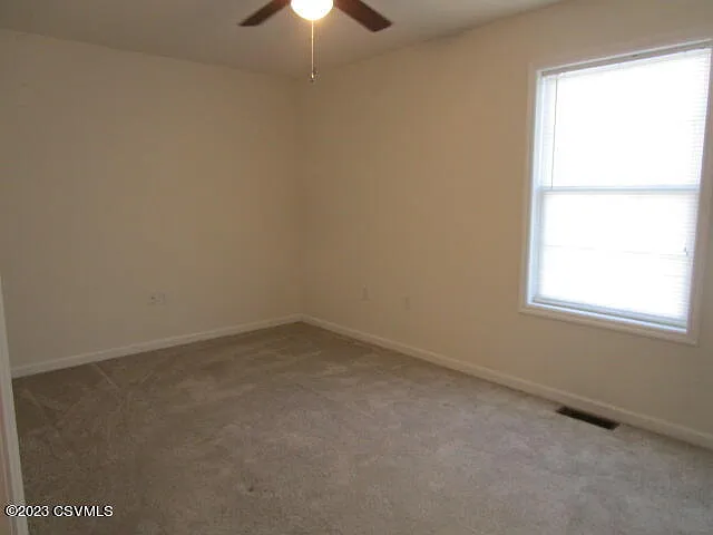 820 Baker St — Photo 23