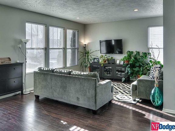 4th image of 2910 Birchwood Dr