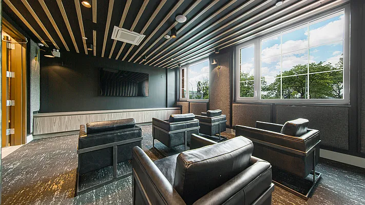 Rented by Nooklyn NYC LLC | media 87