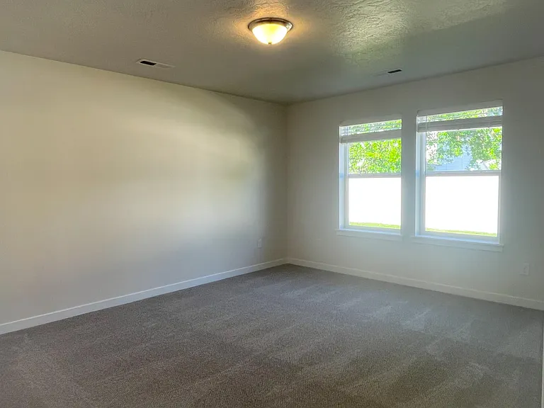 17002 Gwinnett Ave — Photo 12