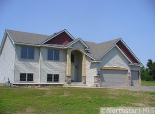 23600 Isetta St NE, East Bethel, MN 55005