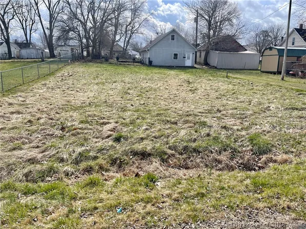 77 Terrell Street, Scottsburg, IN 47172