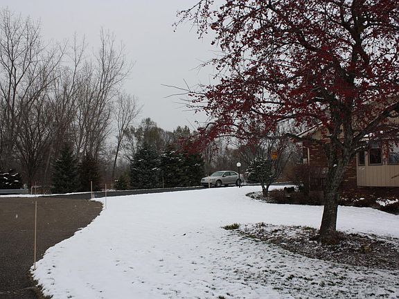 4th image of 6788 Waterview Dr SW #77