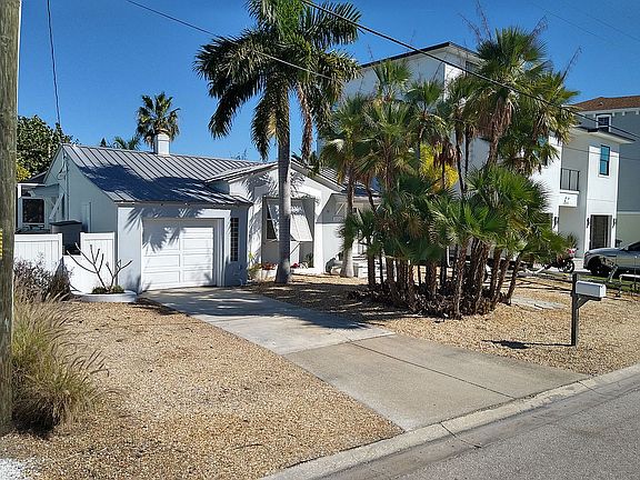 2nd image of 14017 N Bayshore Dr