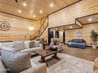 2881 Caughron Mountain Rd, Sevierville, TN 37876