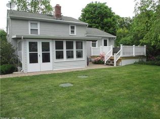 17 Mystic Rd, North Stonington, CT 06359