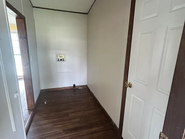 303 S Front St — Photo 8