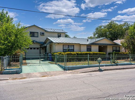 3rd image of 1112 W MAYFIELD BLVD