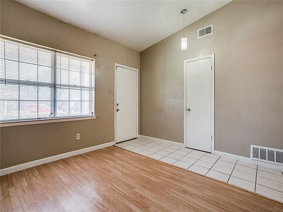 5th image of 417 Blueberry Ln