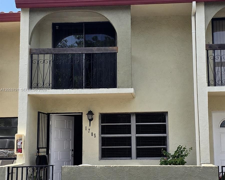 1st image of 1705 W 58th St #B-27