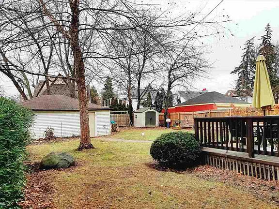 3rd image of 4105 Kensington Ave