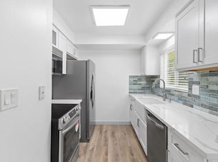 1151 N Peck Ave, Manhattan Beach, CA 90266