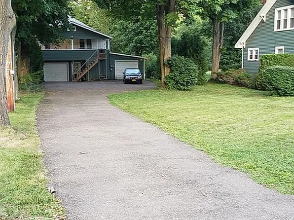 570 Hooper Rd, Endicott, NY 13760