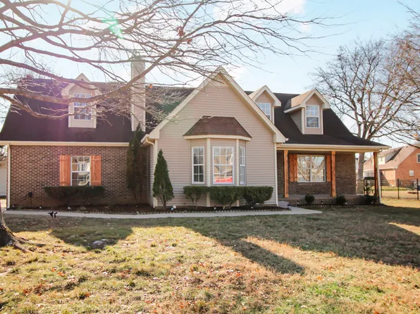2133 Eastview Dr, Murfreesboro, TN 37128