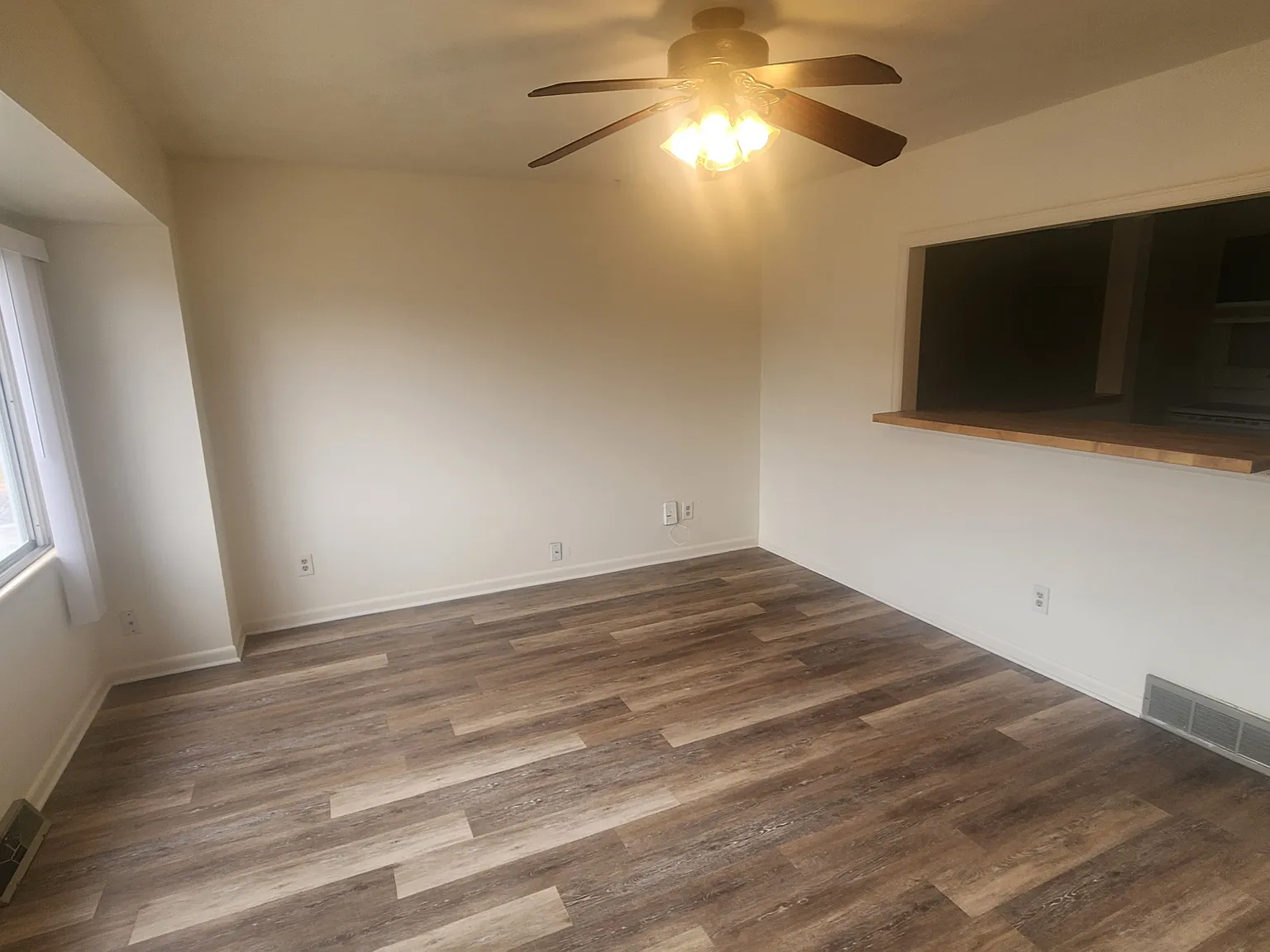 2 bed, 1414 sqft, $1,850 — Photo 2