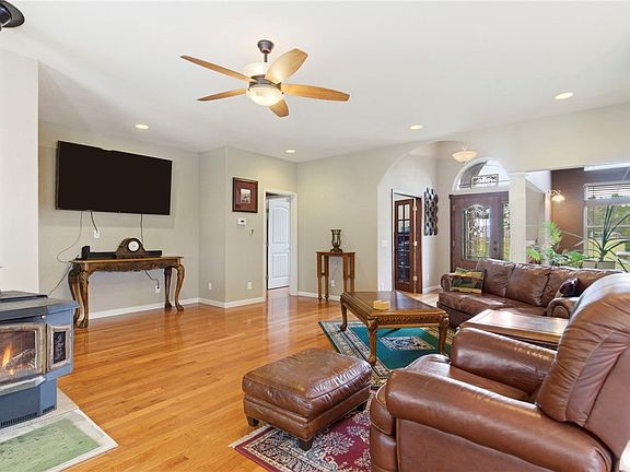 3rd image of 9207 Coker Rd #9209