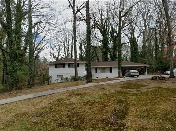 1370 Loch Lomond Trl SW, Atlanta, GA 30331